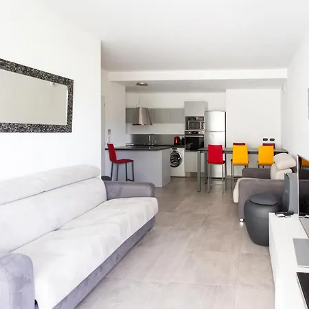 Apartman Cipriani Furnished Flat
