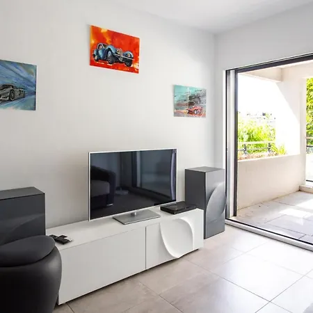 Apartman Cipriani Furnished Flat Beausoleil
